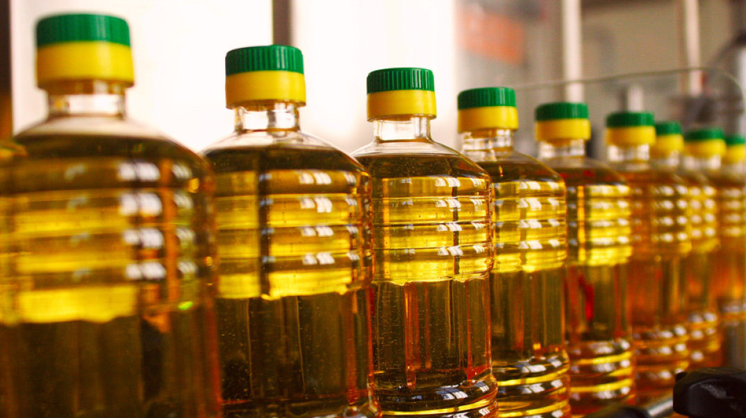 Lower price of edible oil by Rs 15, Centre tells associations